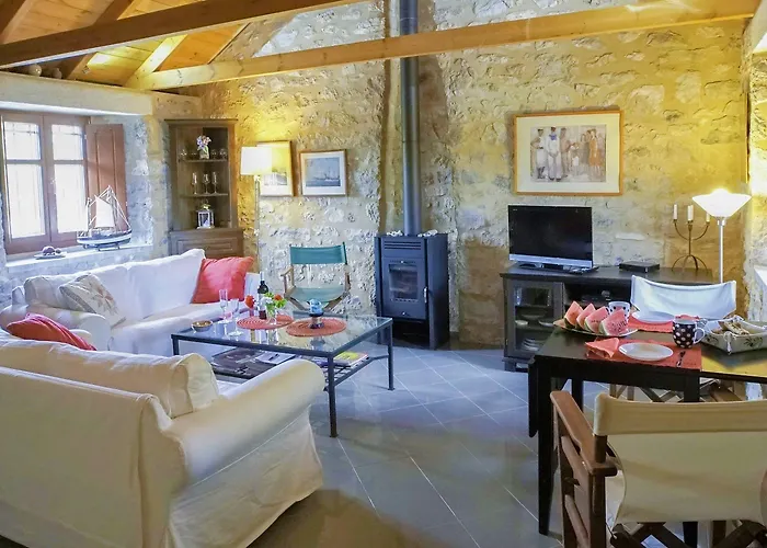 Casa vacanze Stone House In A Quiet Landscape,