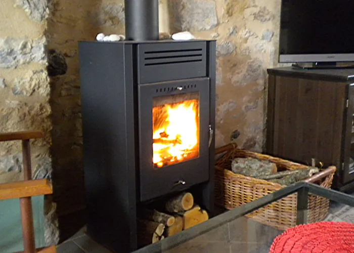 Stone House In A Quiet Landscape, Casa vacanze *