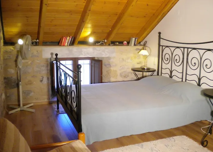 Casa vacanze Stone House In A Quiet Landscape, Leonídion