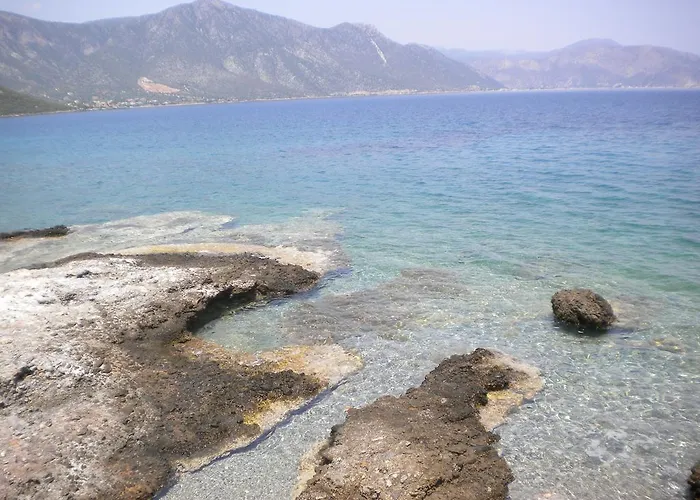 Stone House In A Quiet Landscape, Casa vacanze